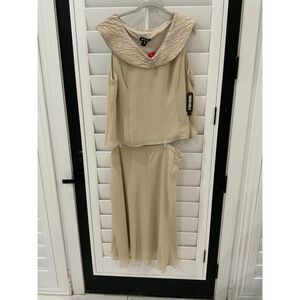 Women’s Dana‎ Kay 2 beige pieces skirt and blouse